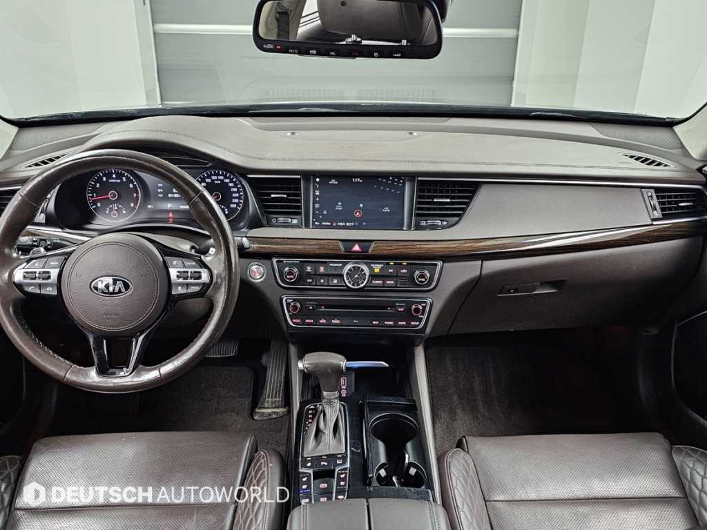 Kia K7 — photo 07
