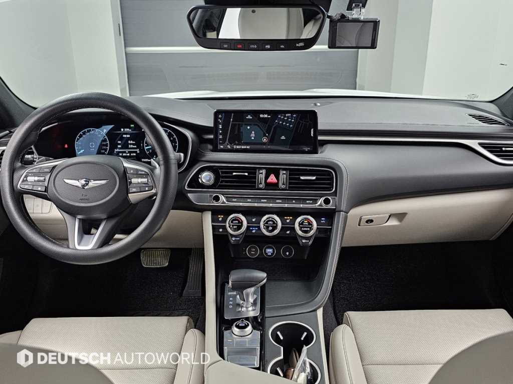 Genesis G70 — photo 07