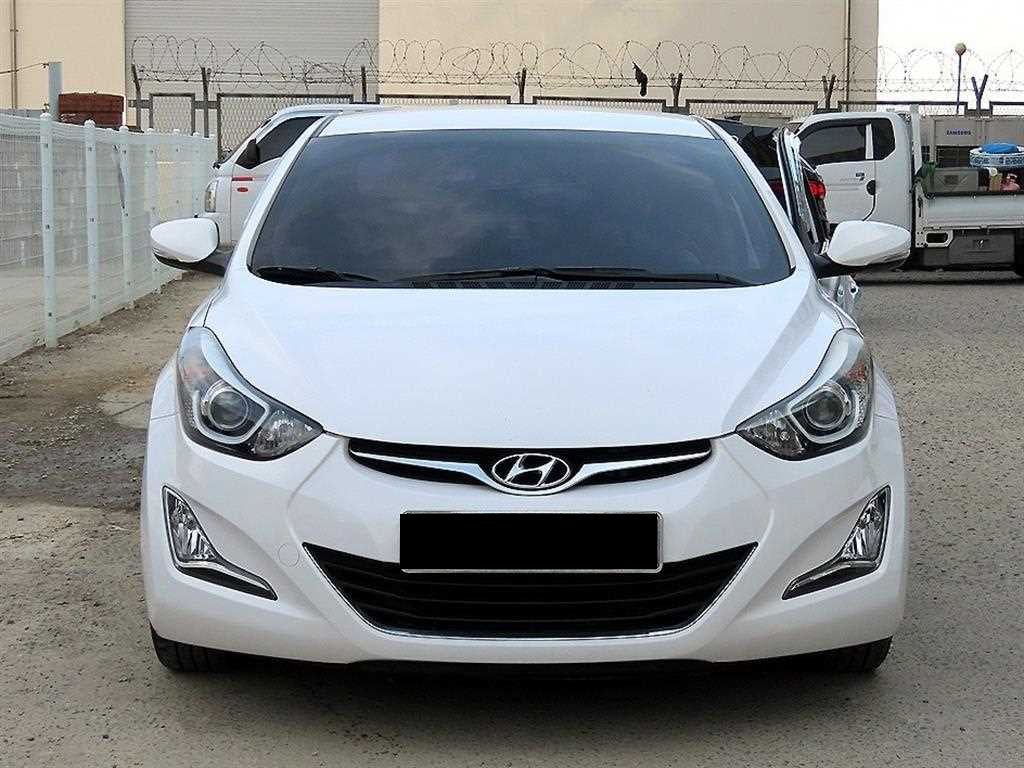 Hyundai Avante — photo 01