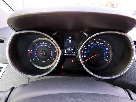 Hyundai Avante — photo 09