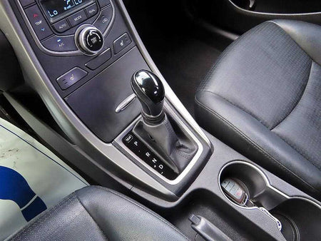 Hyundai Avante — photo 10