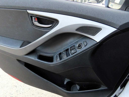 Hyundai Avante — photo 11