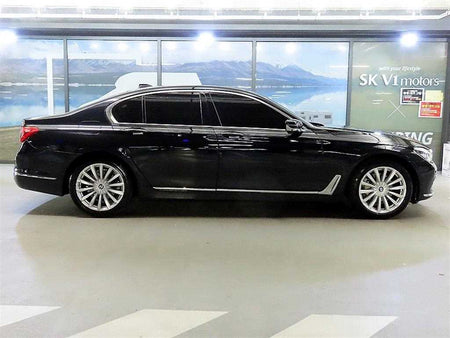 BMW 7-Series — photo 03