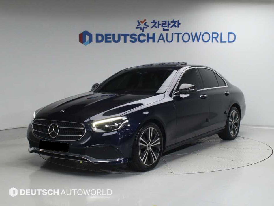 Mercedes-Benz E-Class — photo 01