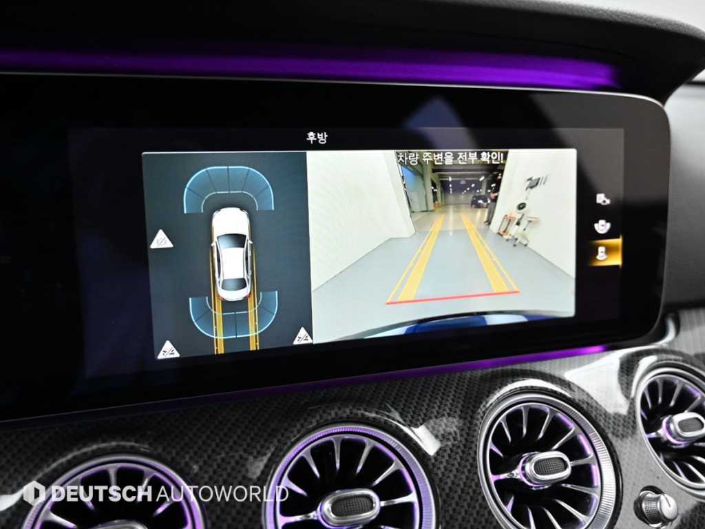Mercedes-Benz E-Class — photo 15