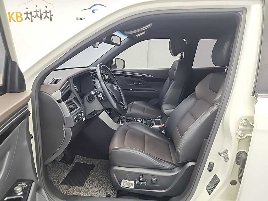 KGM KORANDO — photo 11