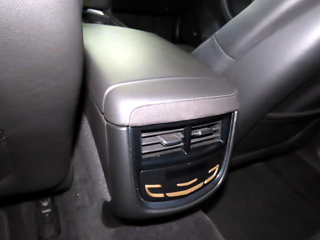 Cadillac CTS — photo 14