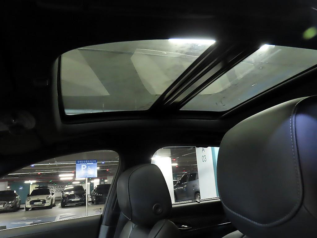 Cadillac CTS — photo 17