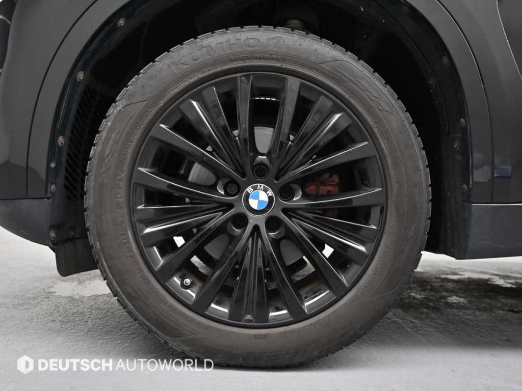 BMW X5 — photo 06