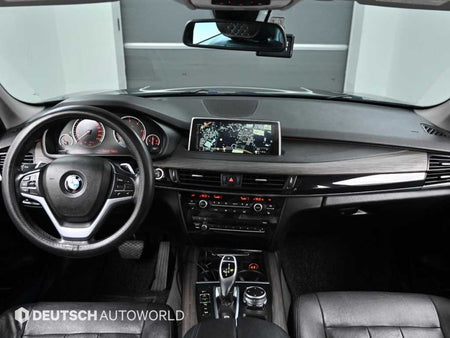 BMW X5 — photo 08