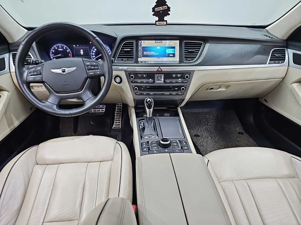 Hyundai Genesis — photo 07