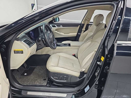 Hyundai Genesis — photo 11