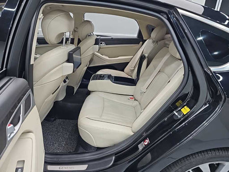 Hyundai Genesis — photo 12