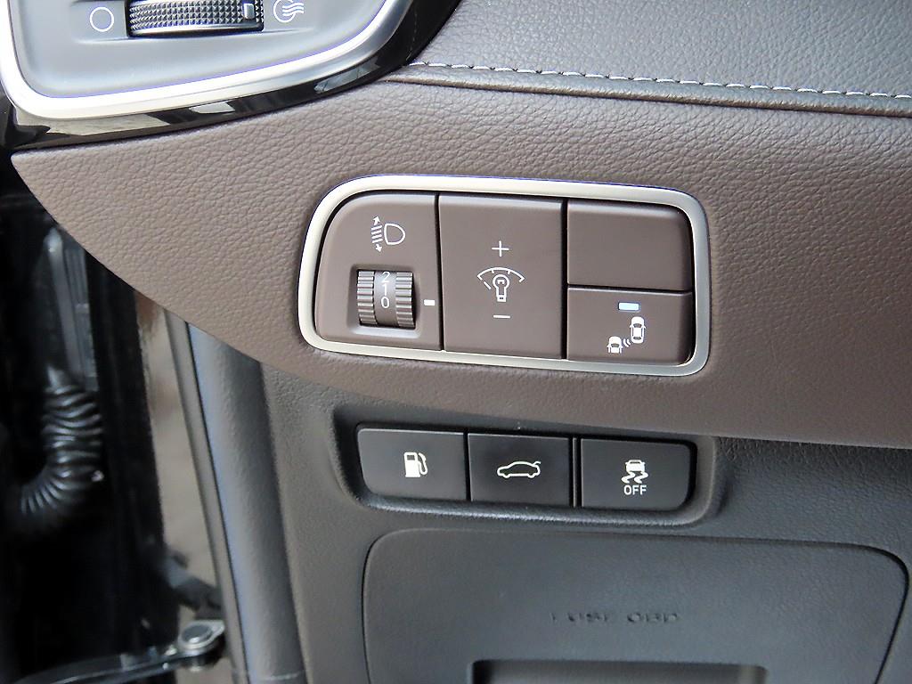 Hyundai Grandeur — photo 13