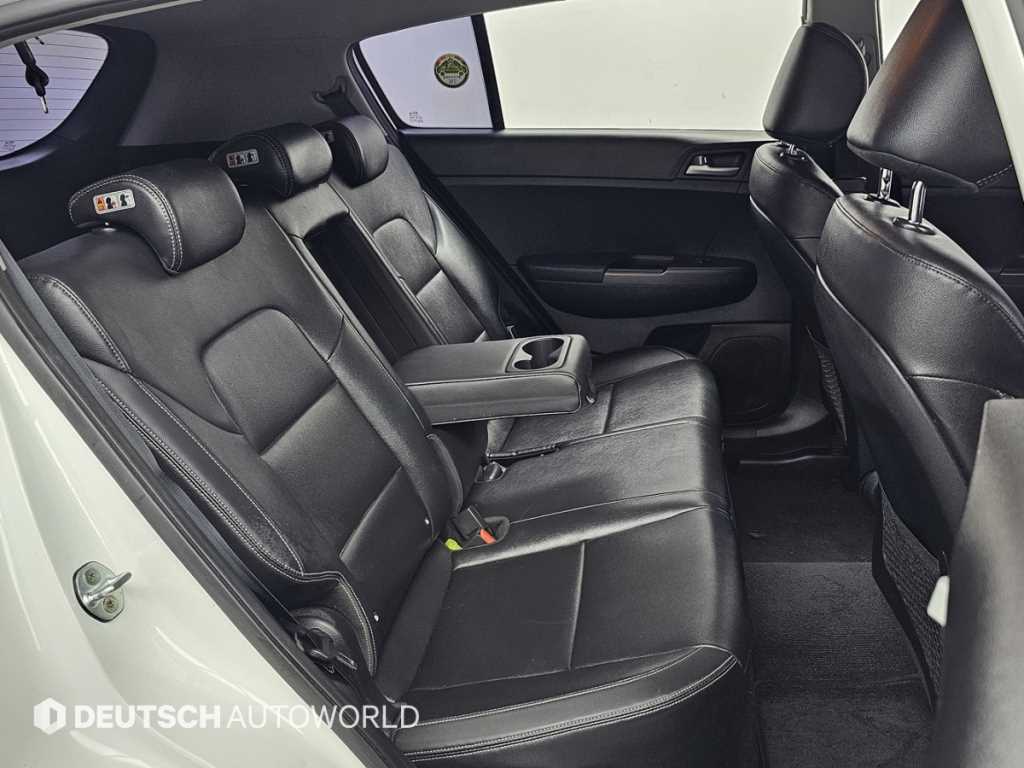 Kia Sportage — photo 12