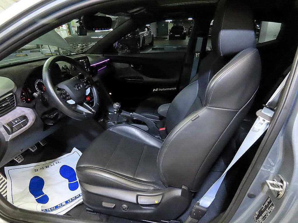 Hyundai Veloster — photo 07