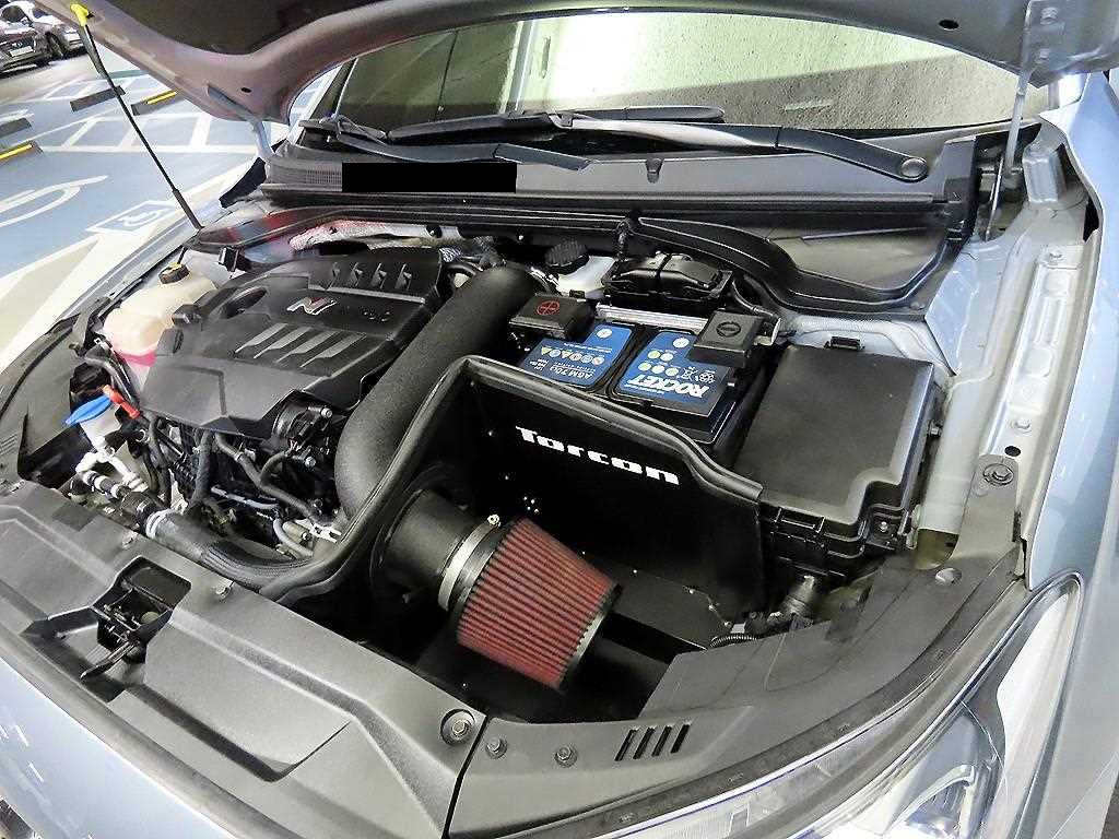 Hyundai Veloster — photo 19