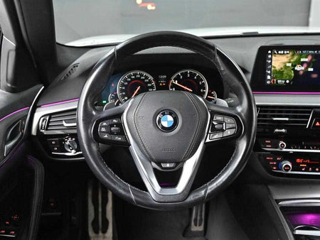 BMW 5-Series — photo 12