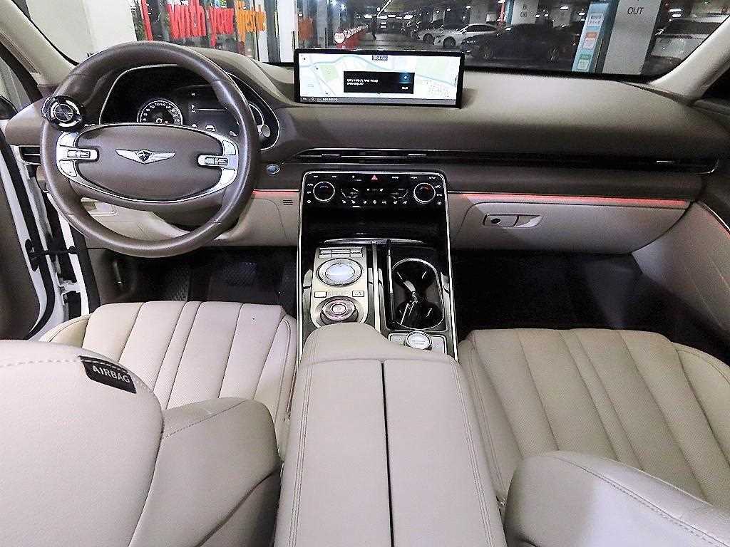 Genesis GV80 — photo 10