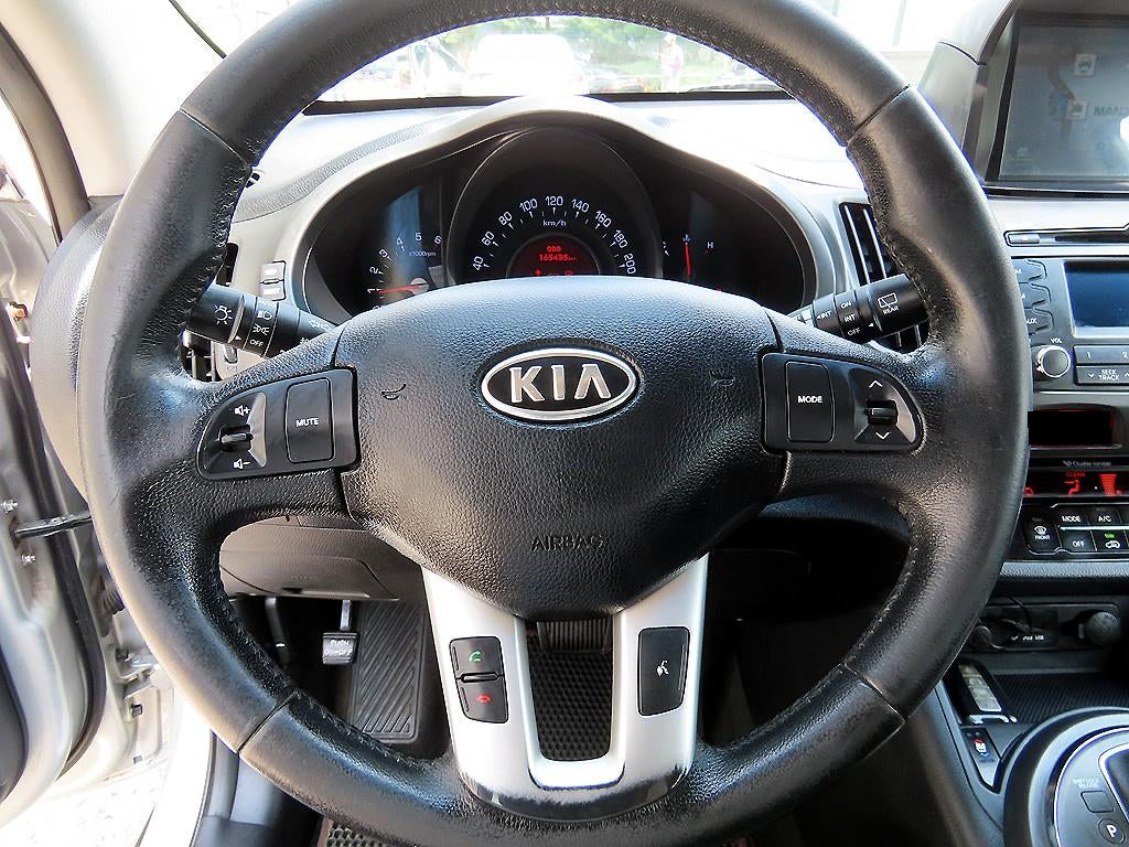 Kia Sportage — photo 08