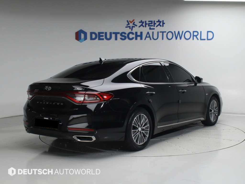 Hyundai Grandeur — photo 02