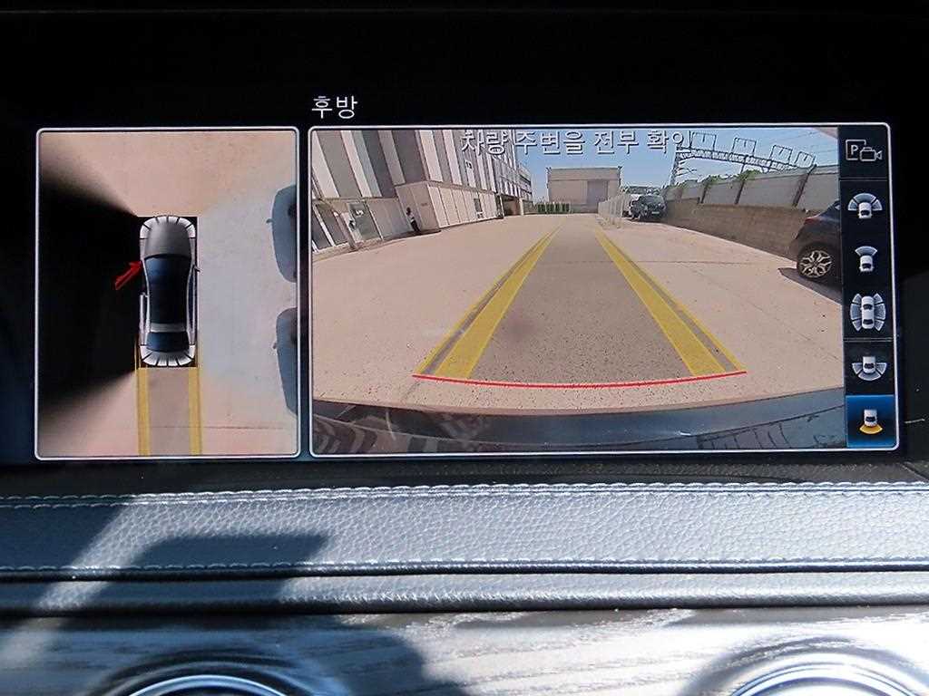 Mercedes-Benz S-Class — photo 12