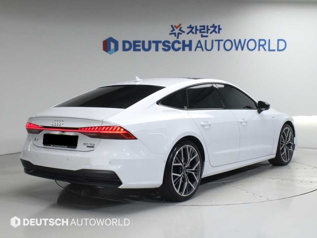 Audi A7 — photo 02