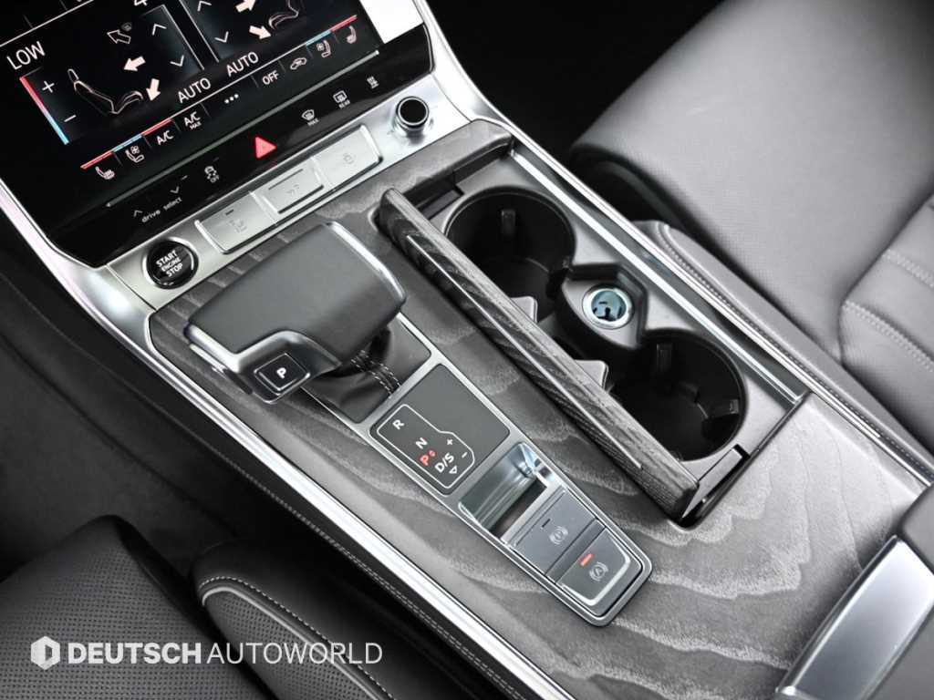 Audi A7 — photo 09