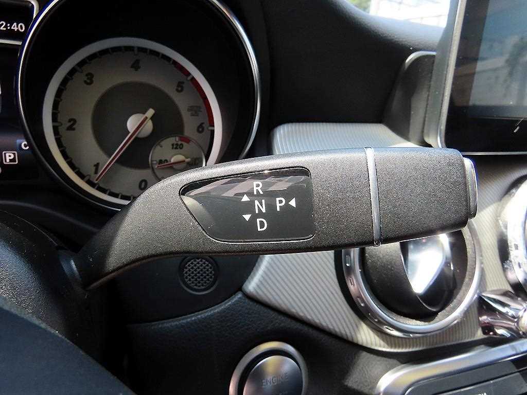 Mercedes-Benz GLA-Class — photo 10