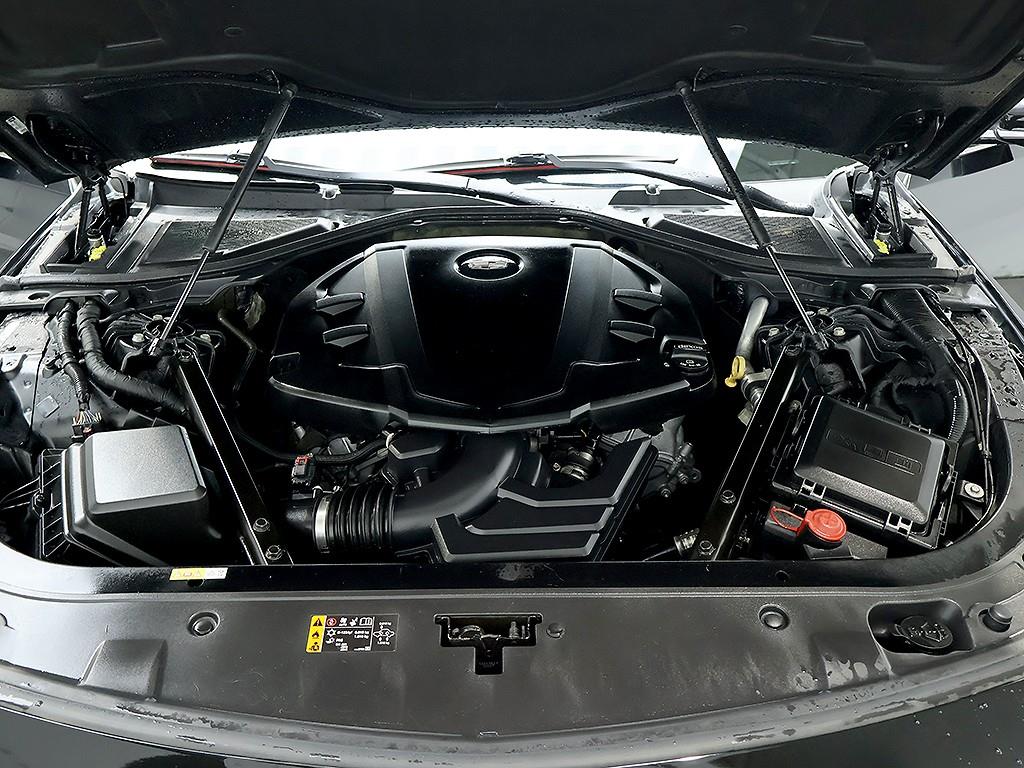 Cadillac CT6 — photo 07
