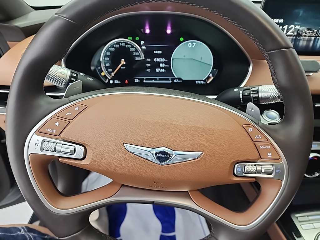 Genesis G80 — photo 09