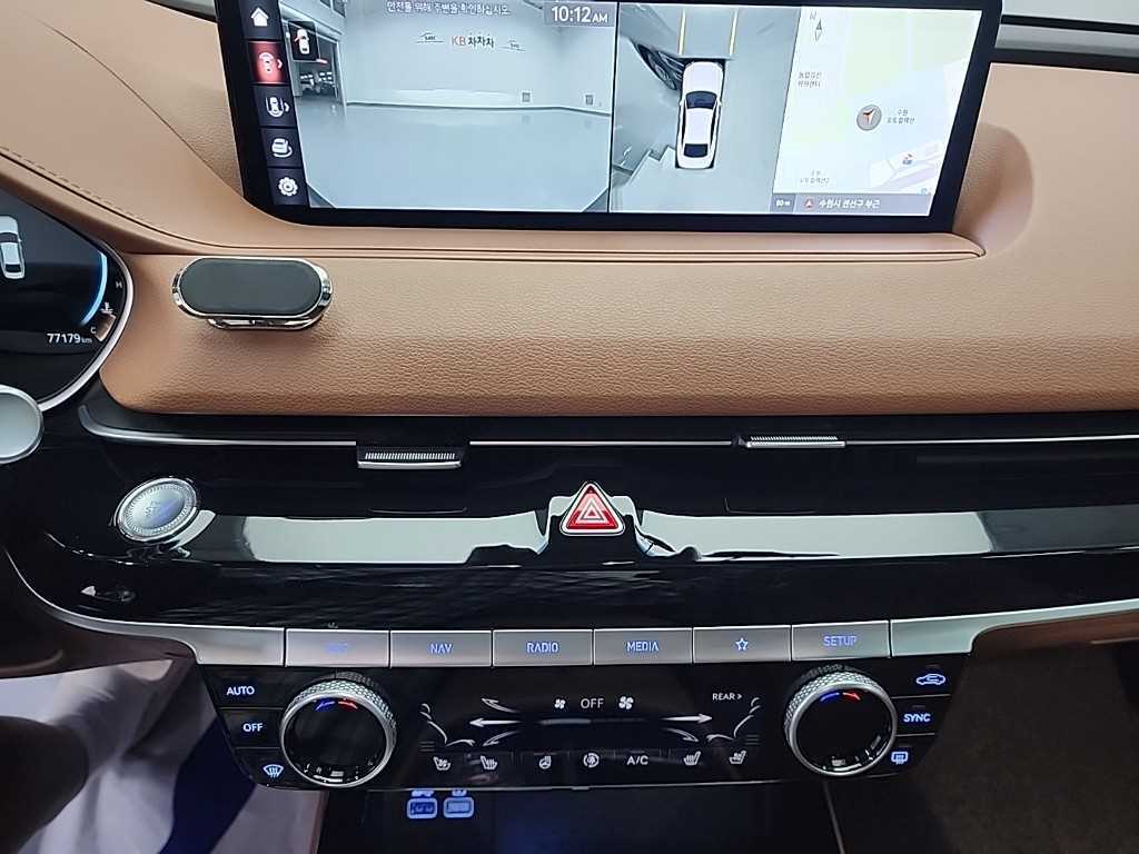 Genesis G80 — photo 10
