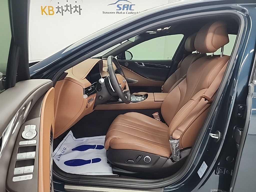 Genesis G80 — photo 11