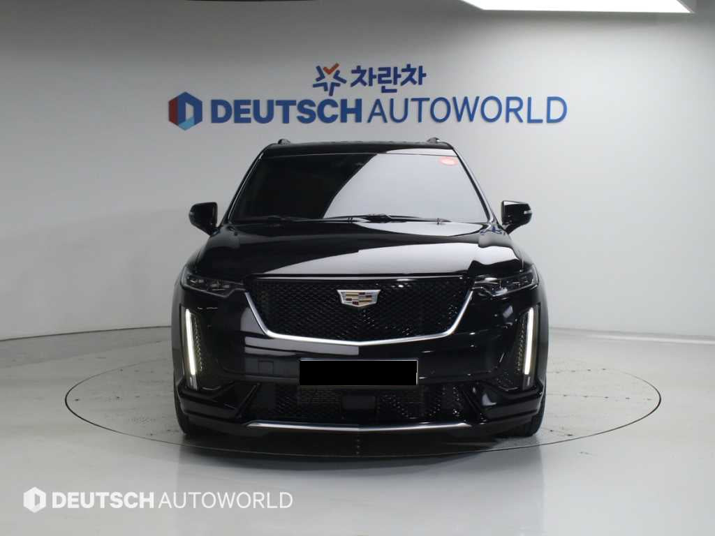 Cadillac XT6 — photo 03