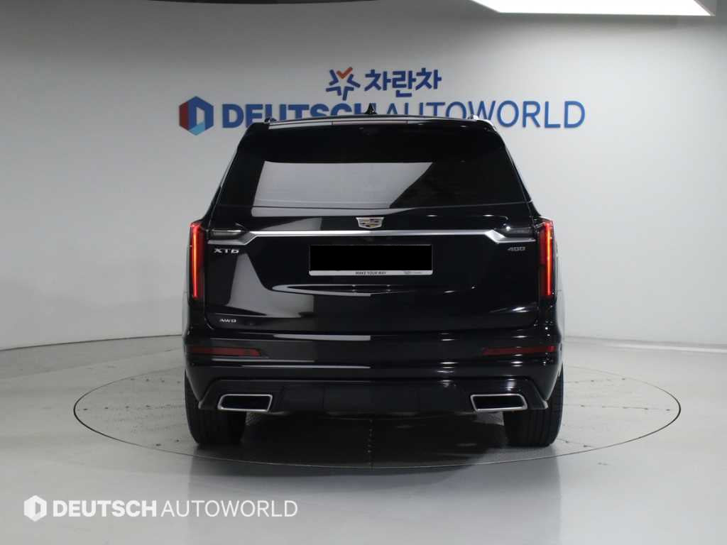 Cadillac XT6 — photo 04