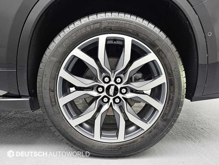 Cadillac XT6 — photo 05
