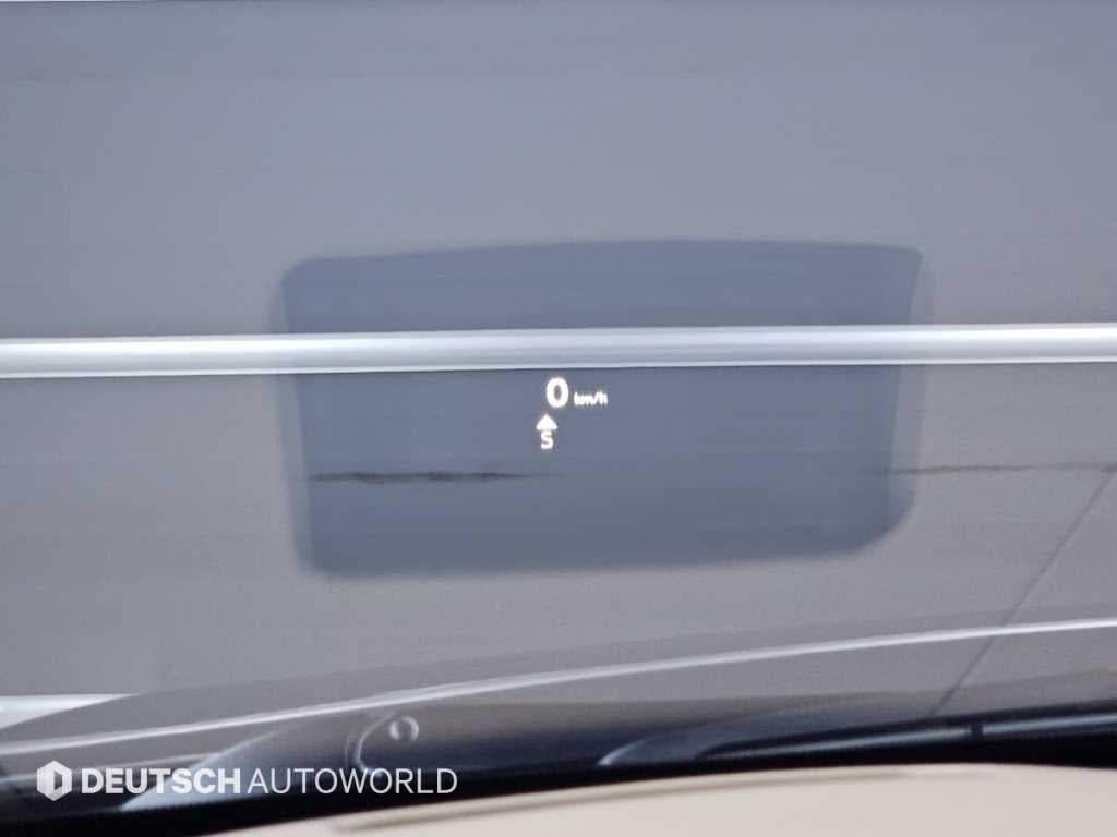 Cadillac XT6 — photo 17
