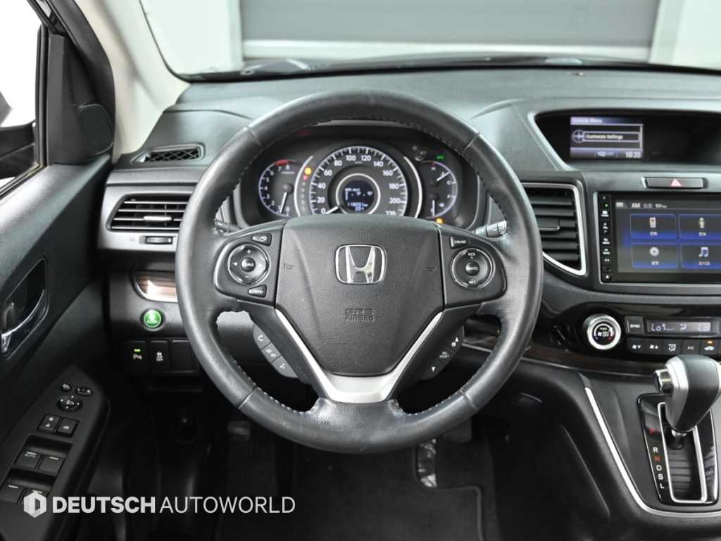 Honda CR-V — photo 13