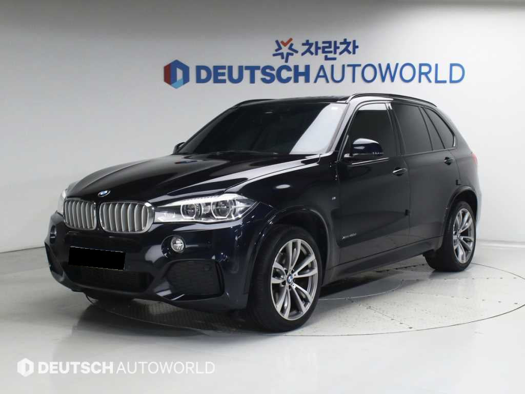 BMW X5 — photo 01
