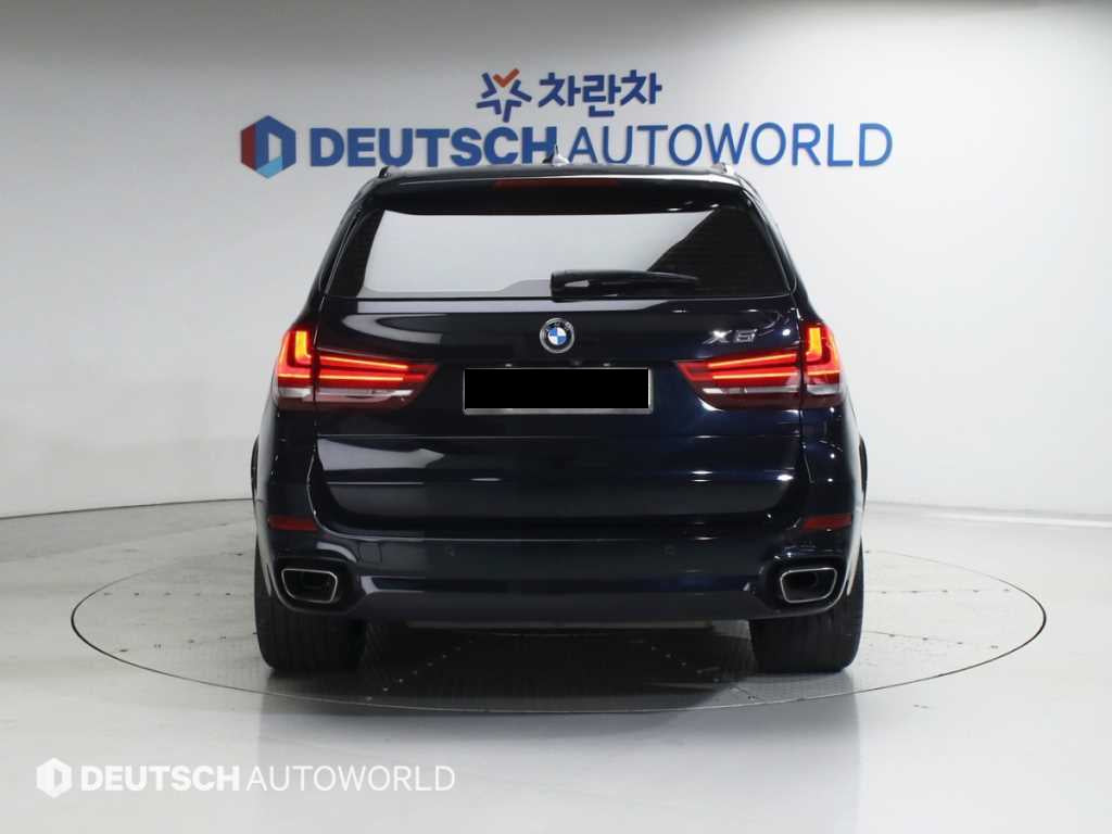 BMW X5 — photo 04