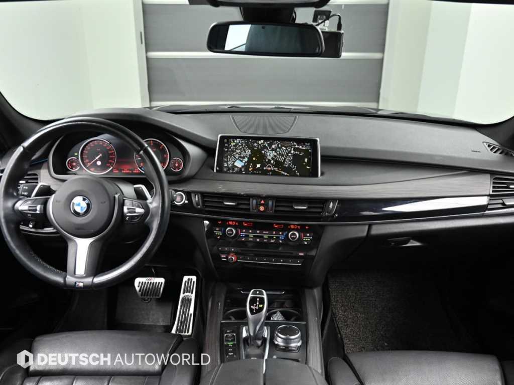 BMW X5 — photo 07