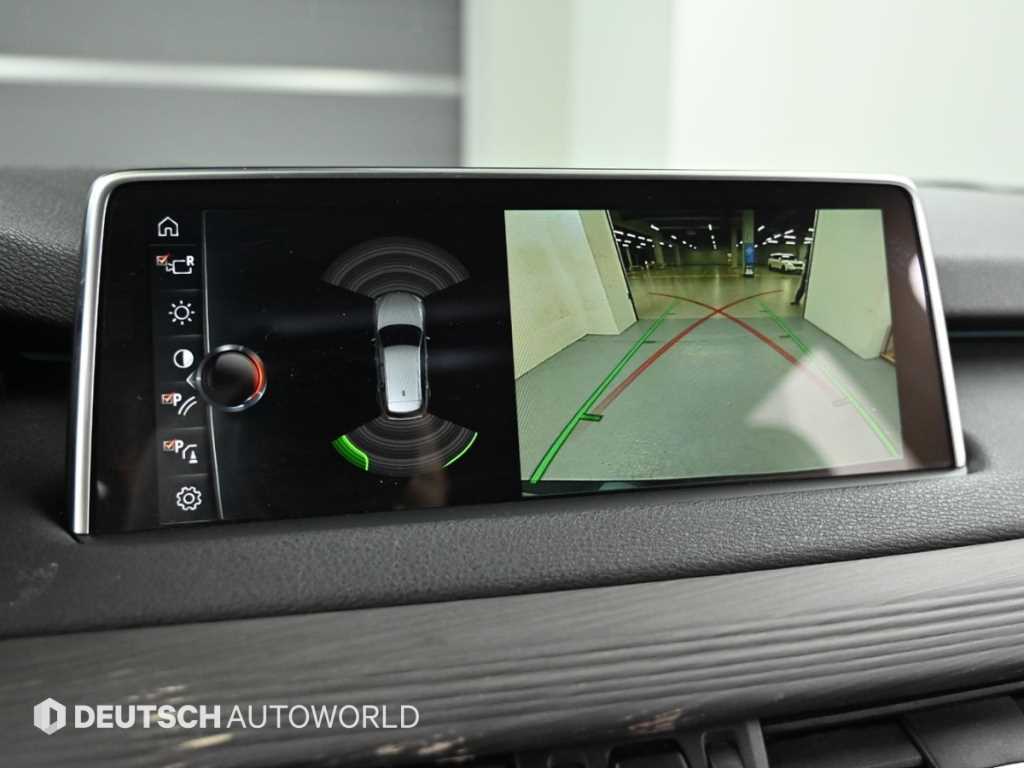 BMW X5 — photo 15