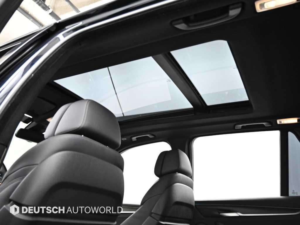 BMW X5 — photo 18