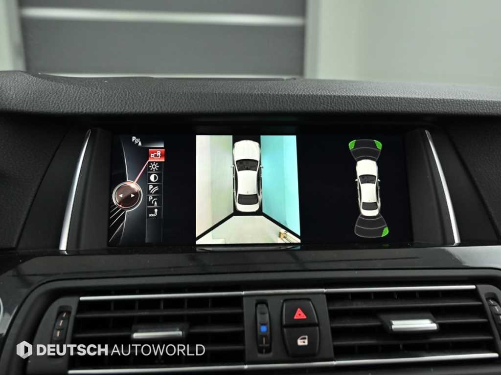 BMW 5-Series — photo 15