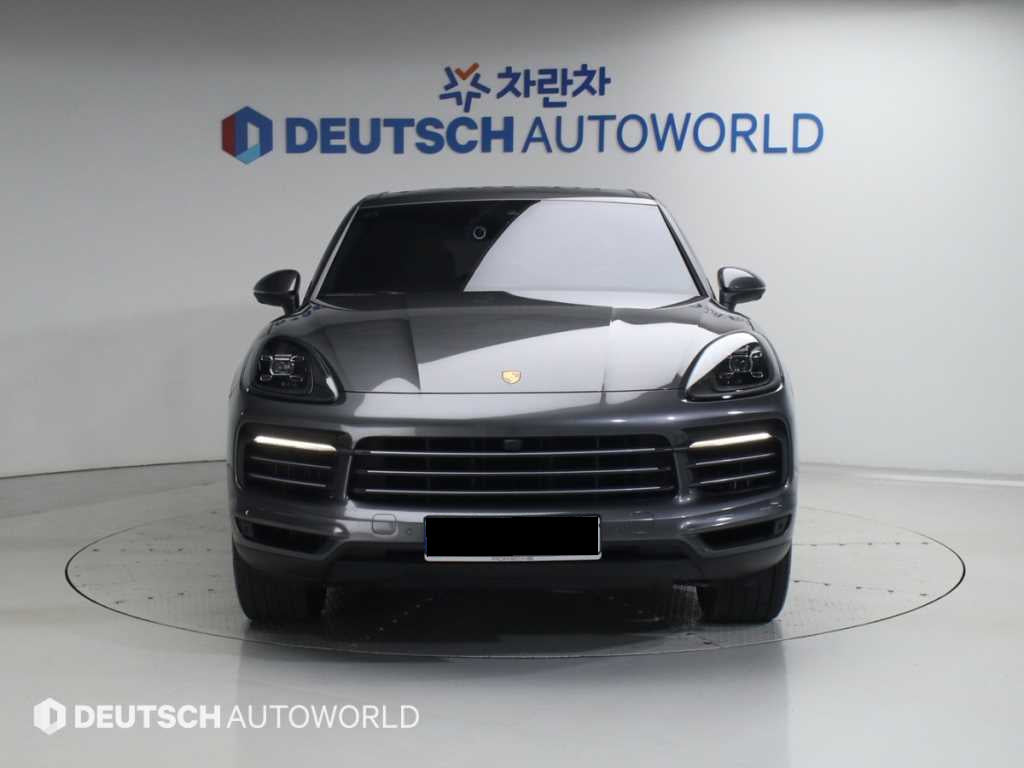 Porsche Cayenne — photo 03