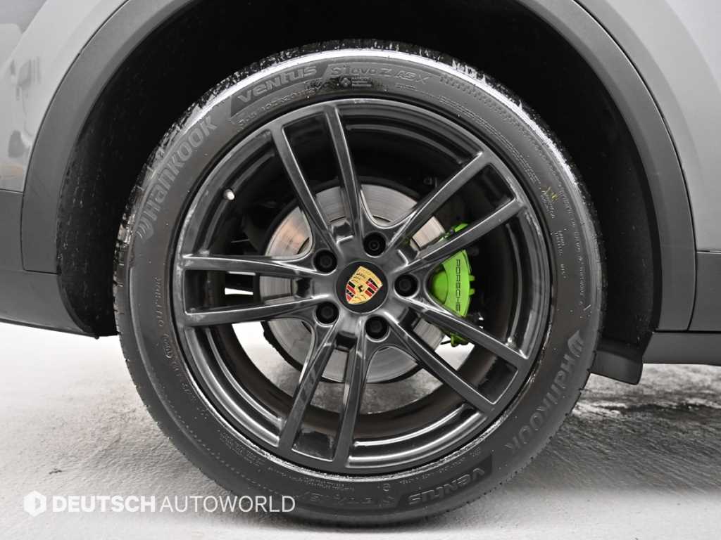 Porsche Cayenne — photo 05