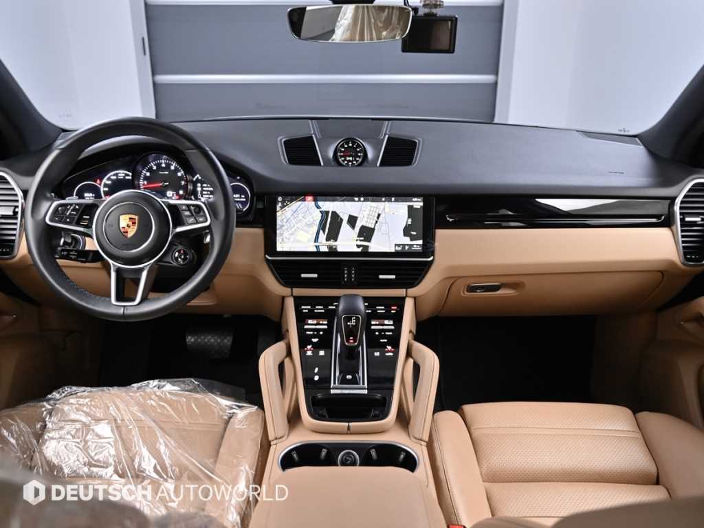 Porsche Cayenne — photo 07