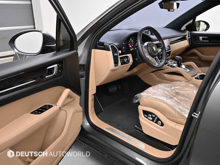 Porsche Cayenne — photo 11