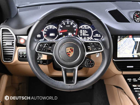 Porsche Cayenne — photo 13