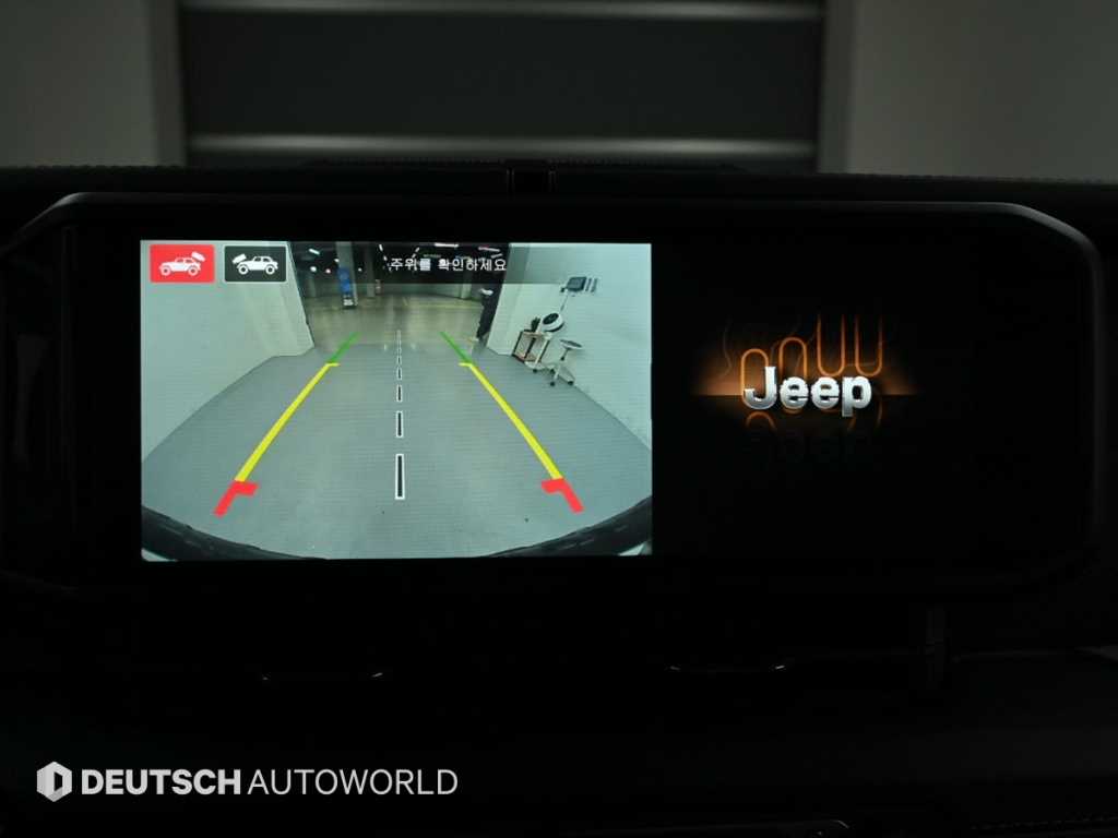 Jeep Wrangler — photo 15